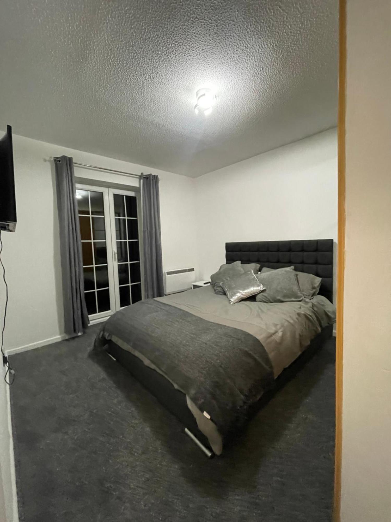 Cardiff Bay Apartment With Parking Kültér fotó